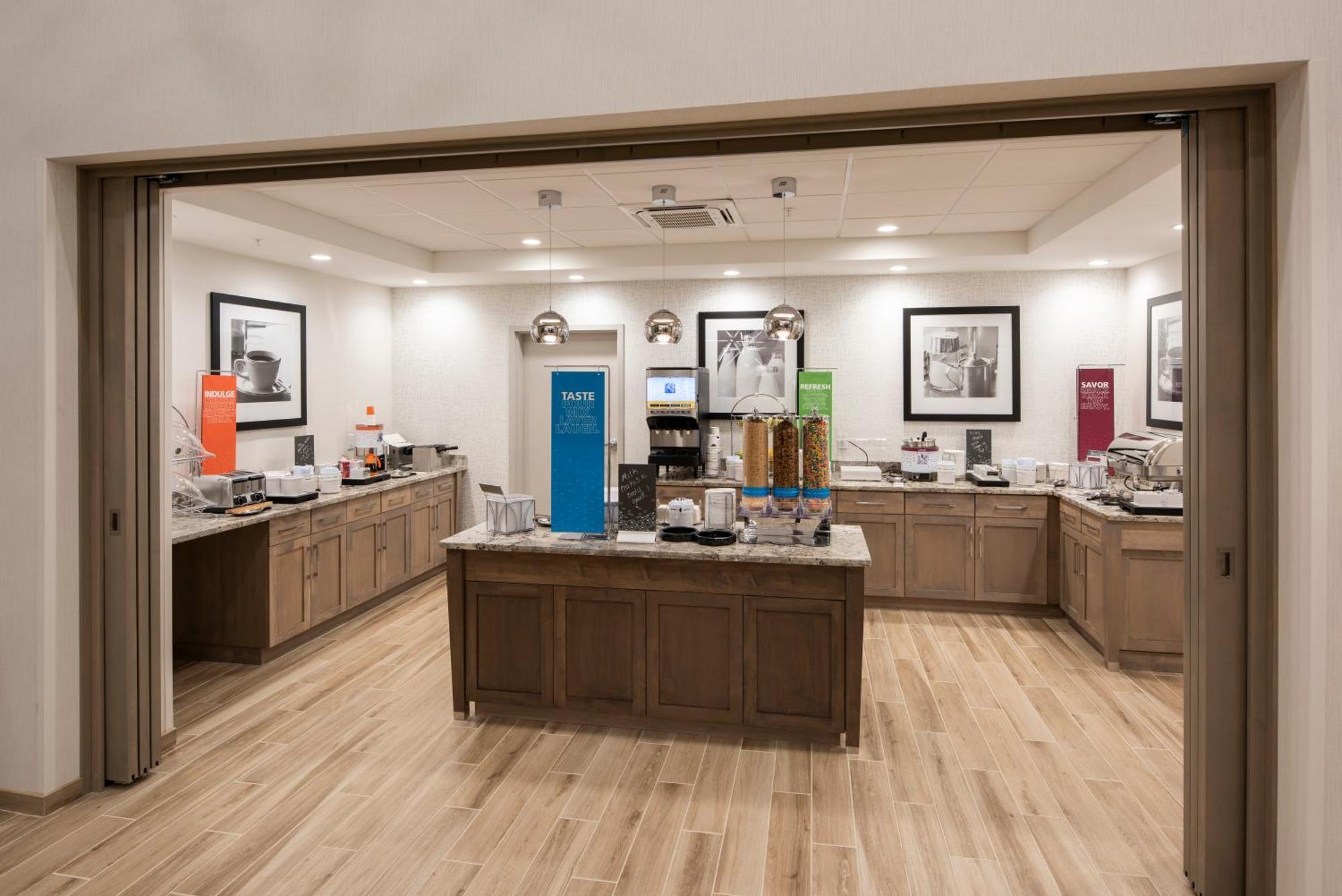 Hampton Inn & Suites Rocky Hill - Hartford South Ngoại thất bức ảnh