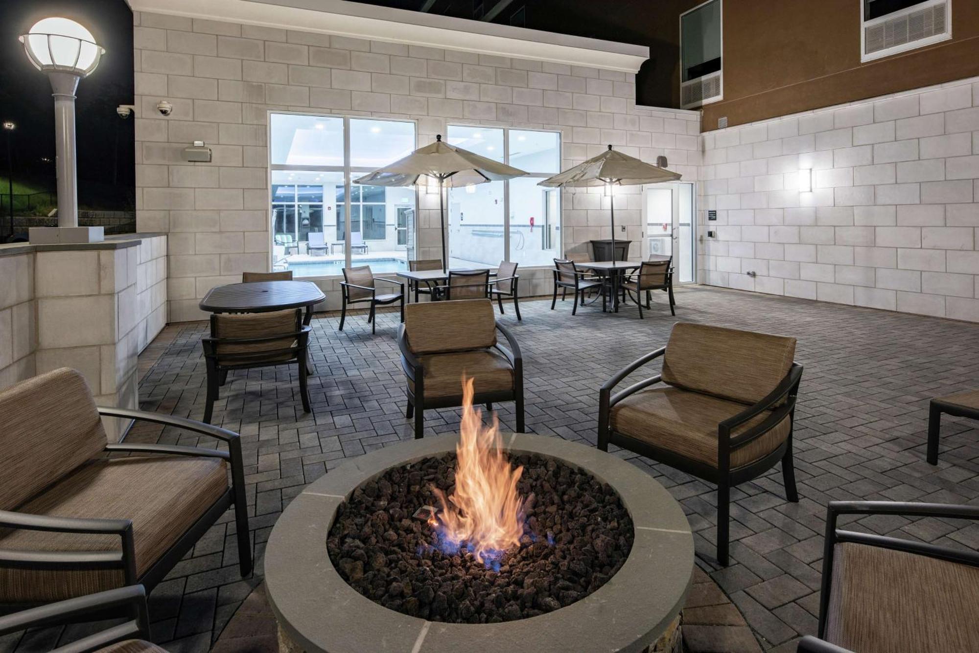 Hampton Inn & Suites Rocky Hill - Hartford South Ngoại thất bức ảnh